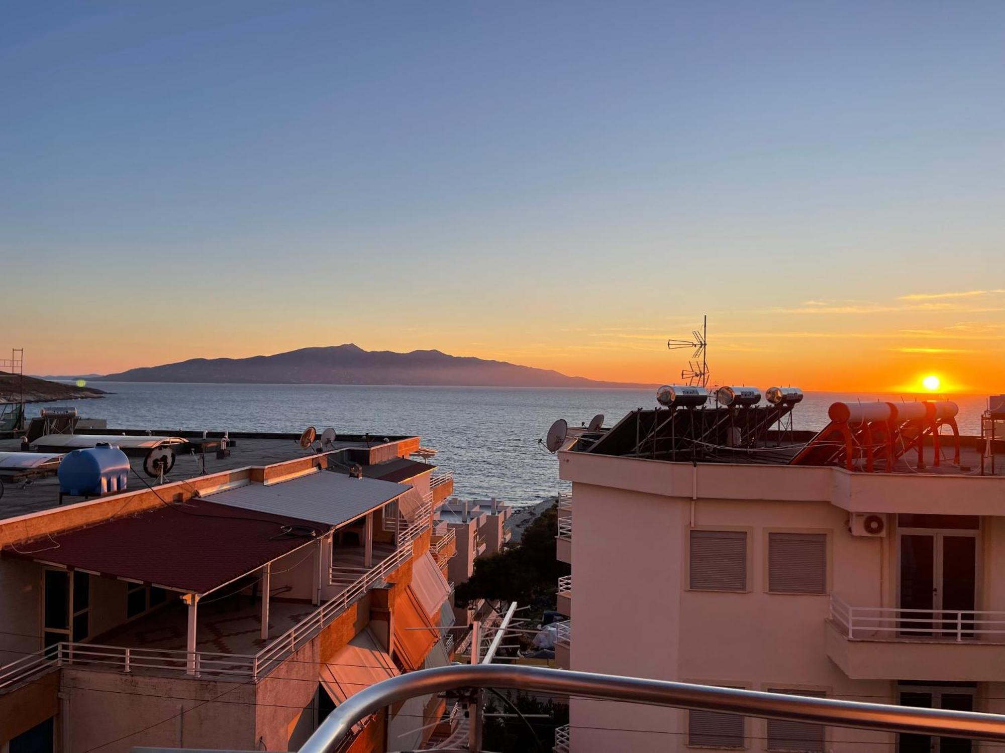 Sunny Coast * Sarande