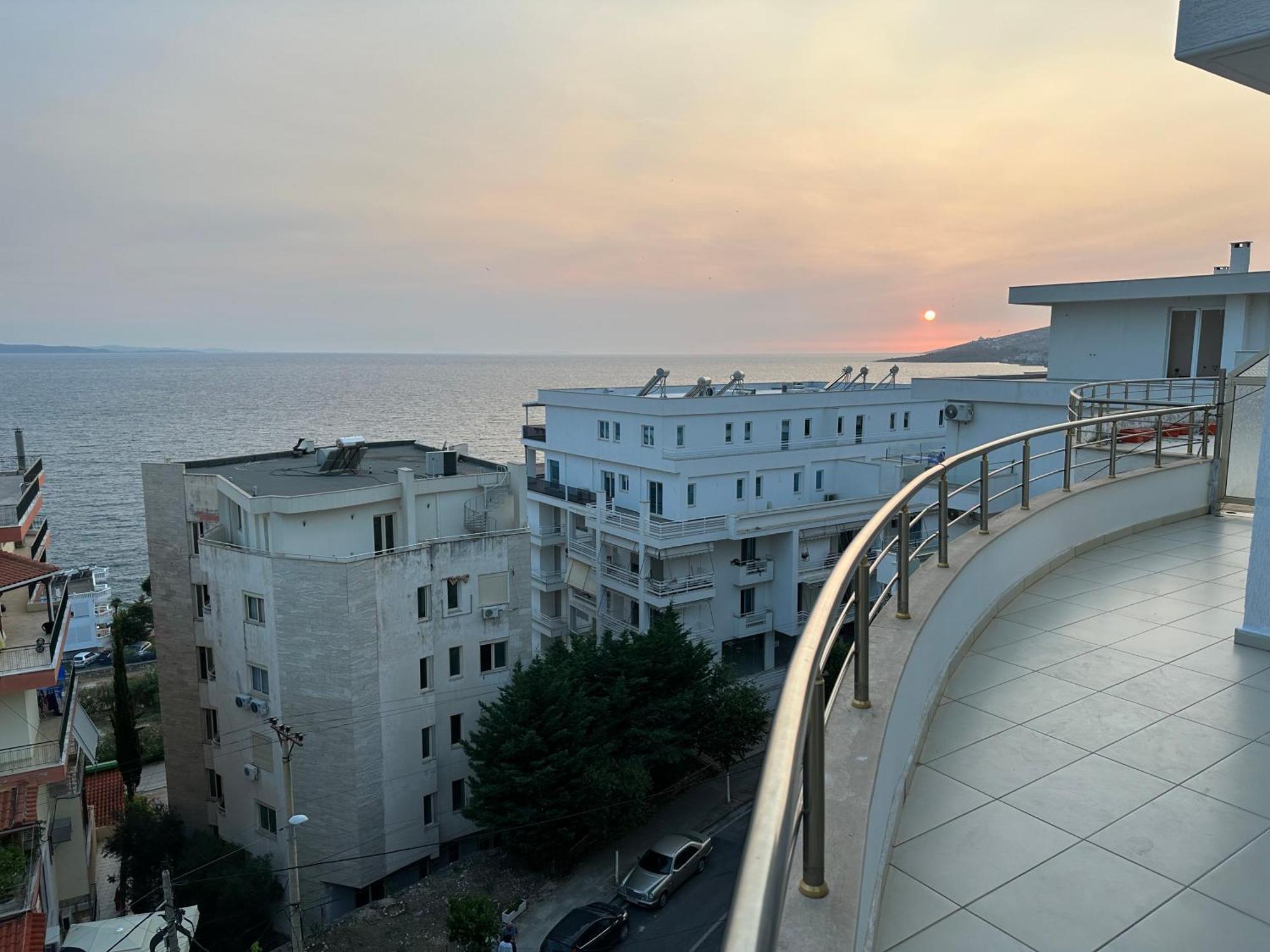Sunny Coast Apartment