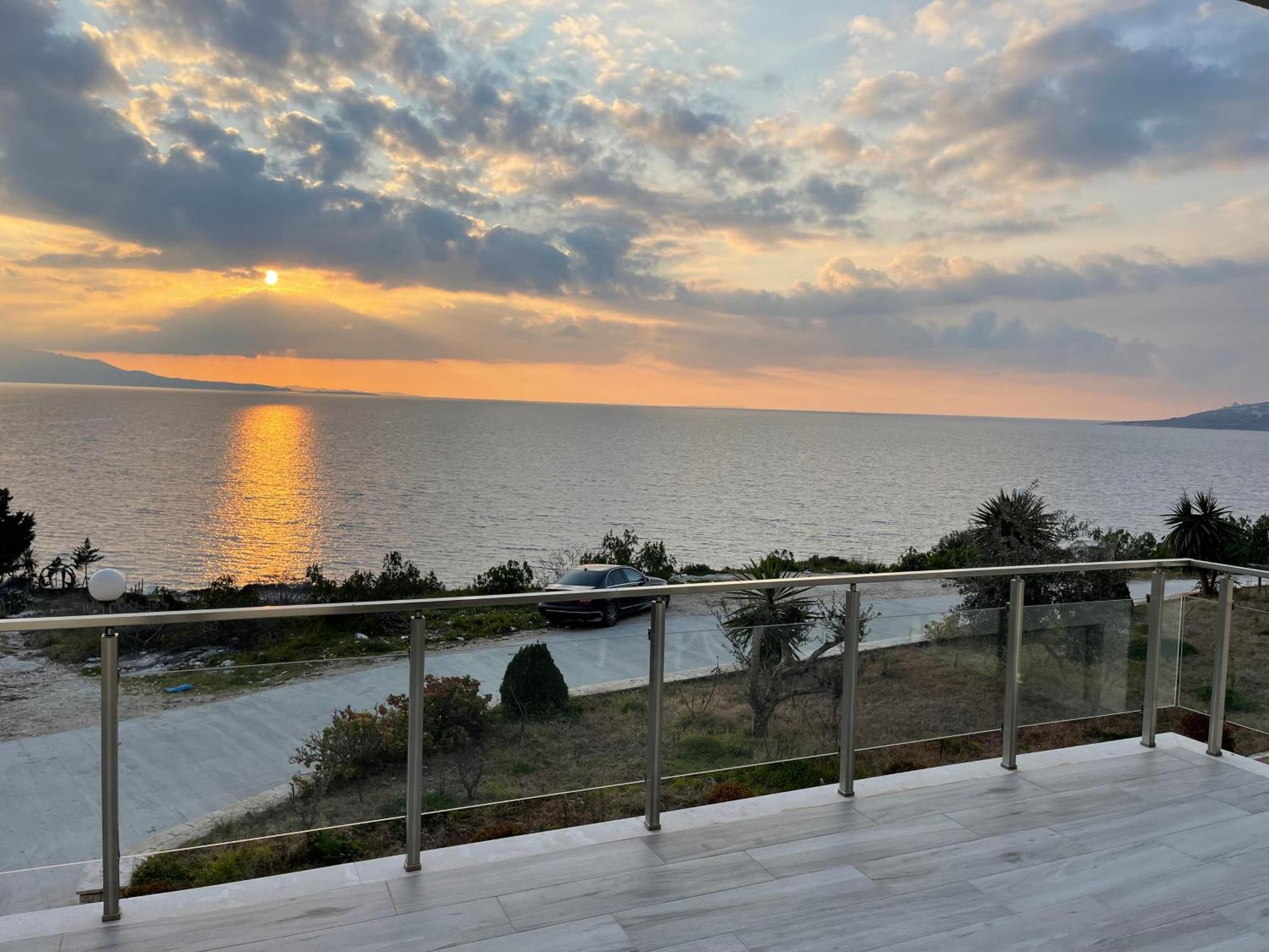 Sunny Coast Apartment Sarandë